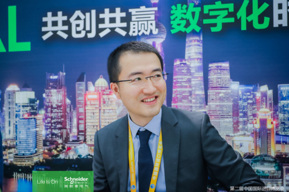 施耐德電氣中國區(qū)能效管理中壓業(yè)務，市場與戰(zhàn)略副總裁薛毅