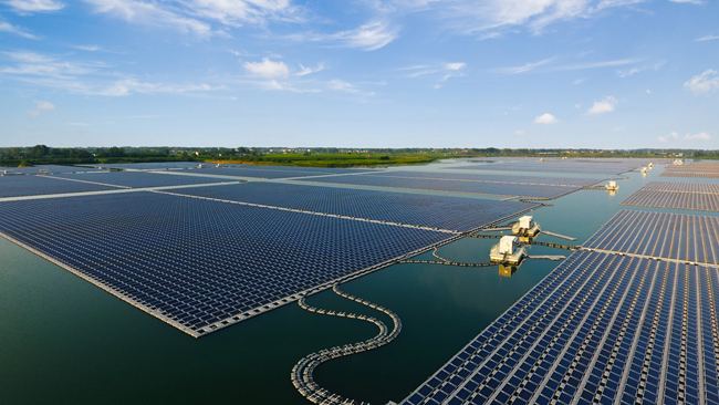 圖2 安徽淮南新集102兆瓦水面漂浮電站