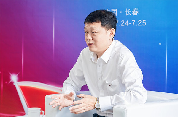 中國一汽工程與生產(chǎn)物流部副總經(jīng)理/中國一汽制造技術(shù)學(xué)會副會長兼秘書長張曉勝先生接受媒體采訪